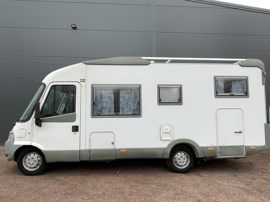 Fordon i lager Maskincentrum i Bockara Växjö Knaus TL 710